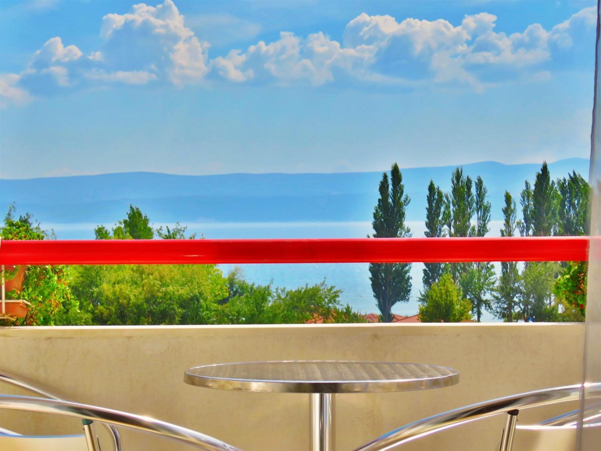Apartments Zvone Omiš Kamer foto